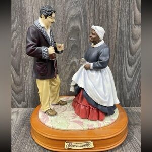 GONE WITH THE WIND San Francisco Music Box Co. RHETT & HATTIE RED PETTICOAT